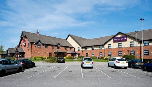 Premier Inn Barnsley Wombwell Экстерьер фото